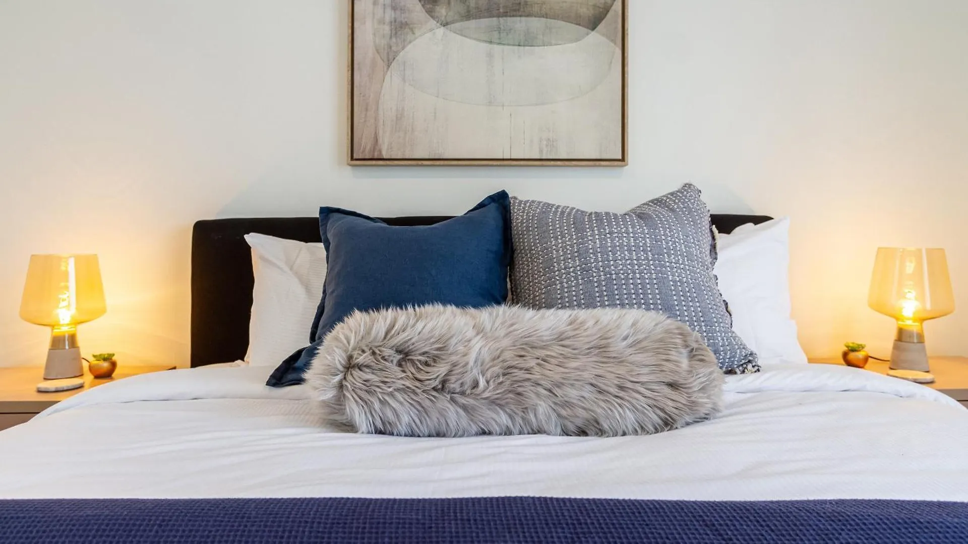 Relaxing City Hideaway - 2 Bed In Christchurch Cbd